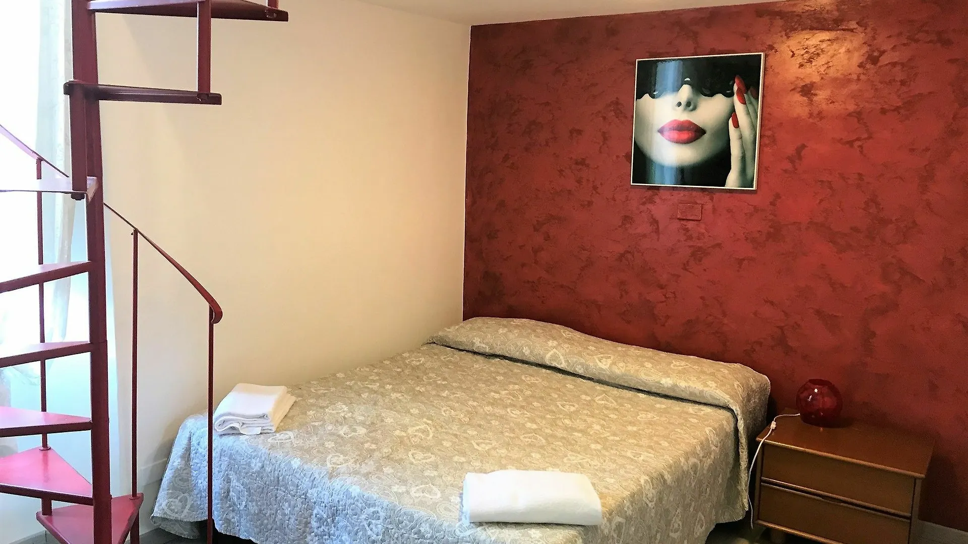 Guesthouse Paradisio Rome 3*,