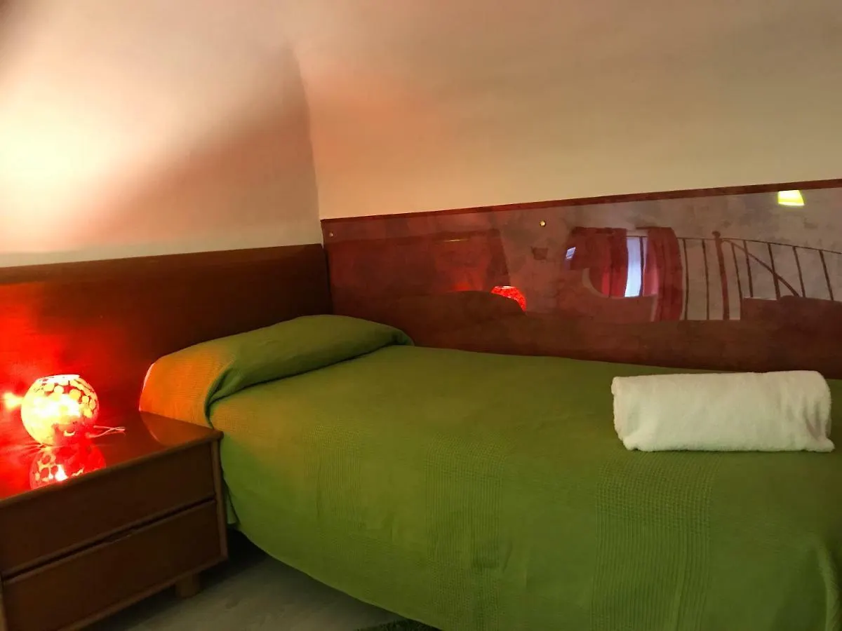 Guesthouse Paradisio Rome 3*,